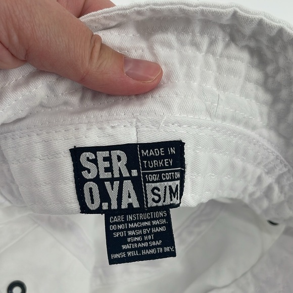 Ser.O.Ya Washed Denim Bucket Hat in White A19 - Picture 6 of 6